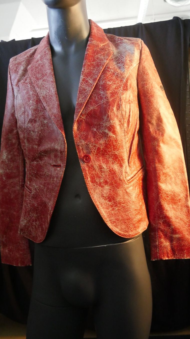 Giacche: Echtleder Jacke Damen (Rot) – Usato da Buchs SG venduto da die_zc5l