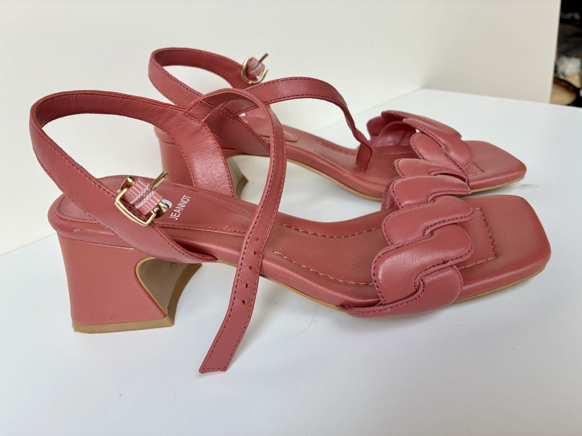 Chaussures femmes: Jeannot Sandals 38, Leather – D'occasion à Lucens par metaD 2