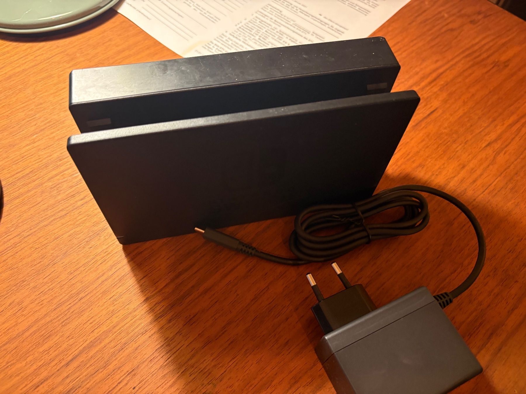 Nintendo Consoles: Nintendo Switch Dock mit Netzteil gebraucht – D'occasion à Ehrendingen par leoman18 1