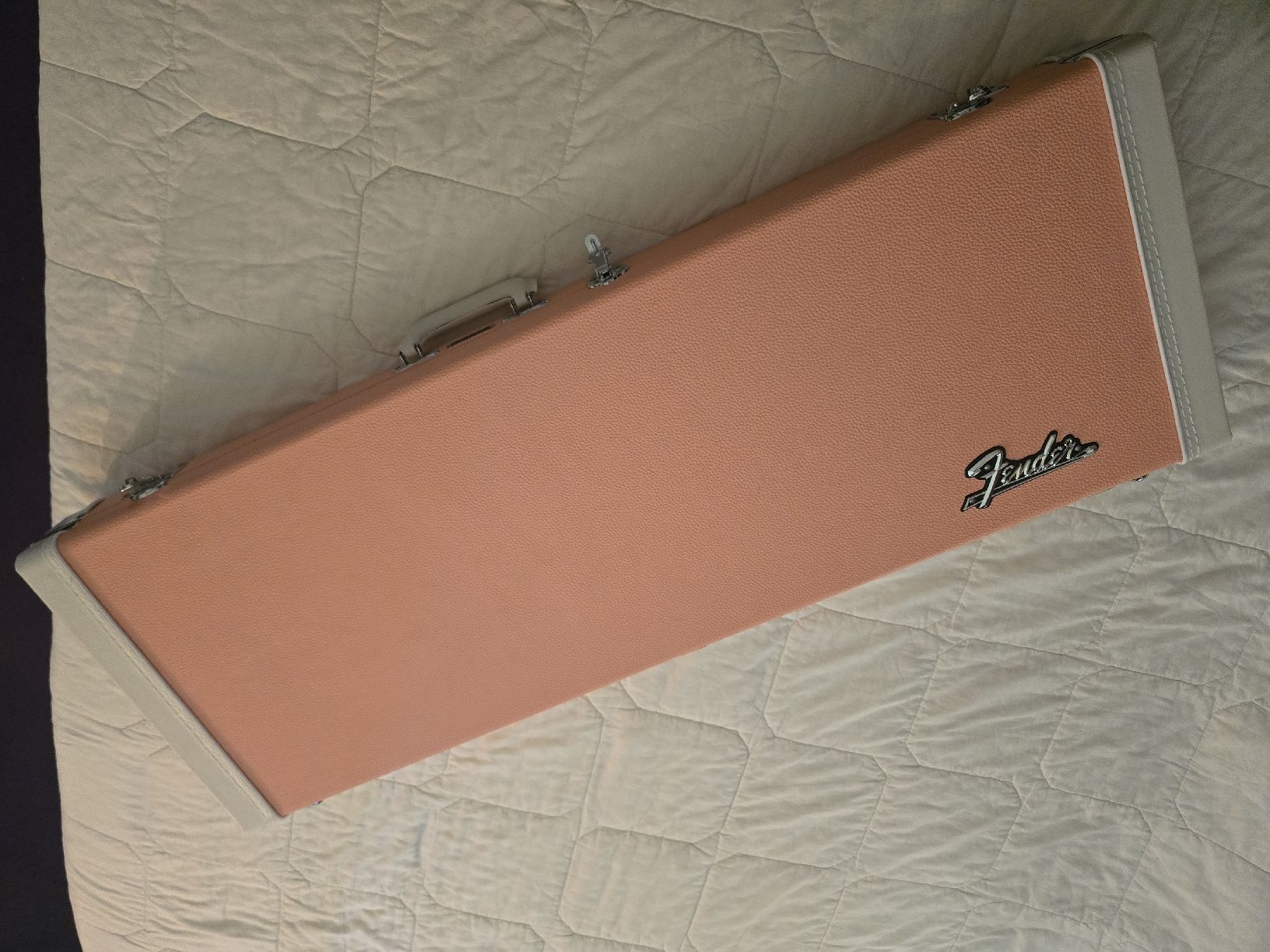Fender Strumenti musicali: FENDER GUITAR CASE ....NEU !!! – Nuovo e nell'imballaggio originale da Zürich venduto da Antiquedealer 6
