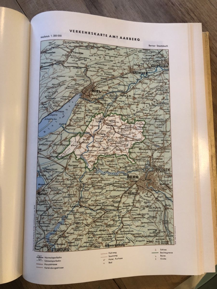 Libri: Berner Staatsbuch von 1968 – Nuovo (secondo la descrizione) da Matten(St.Stephan) venduto da ren_r8tw 1