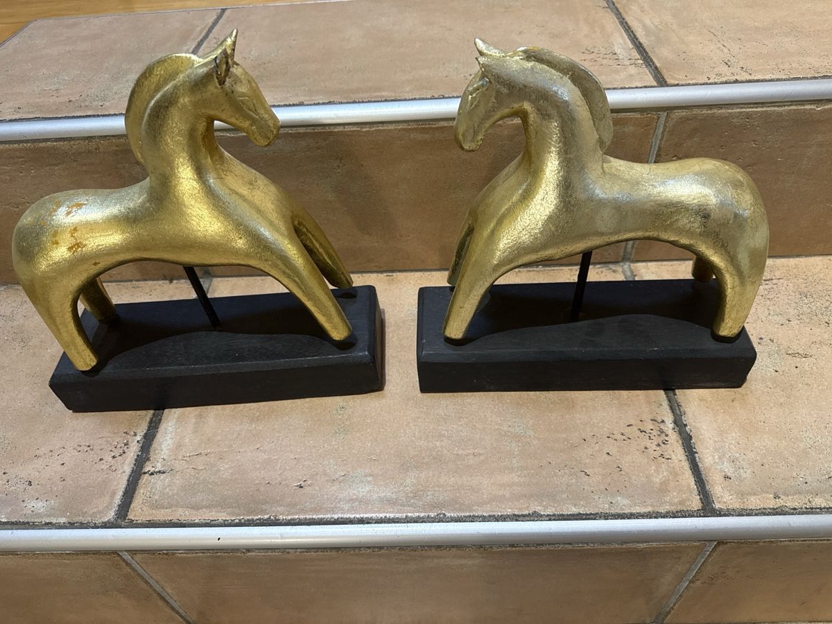Sculture & Statue: Pferde Figuren – Usato da Horriwil venduto da Carrera68 6