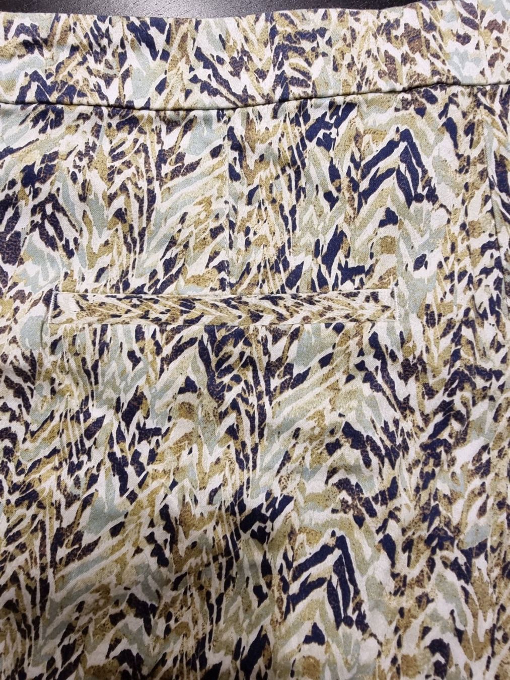 H&M Pantaloni: Kurze Hose – Usato da Affoltern am Albis venduto da Ebruli89 3
