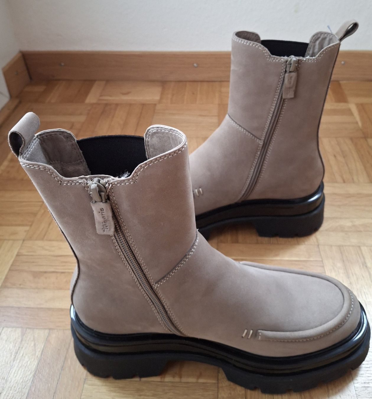 Tamaris Scarpe da donna: Tamaris Chelsea Boot – Nuovo (secondo la descrizione) da Gersau venduto da syl_5dsz 2