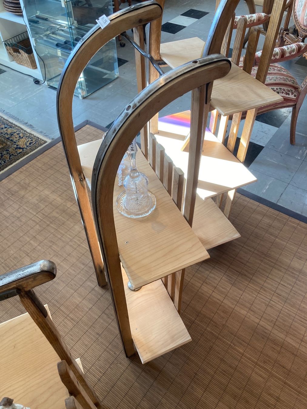 Tutte le decorazioni: Davoser Schlitten als Regal II – Usato da Erlenbach im Simmental! venduto da Simmentaler-Perlen 2