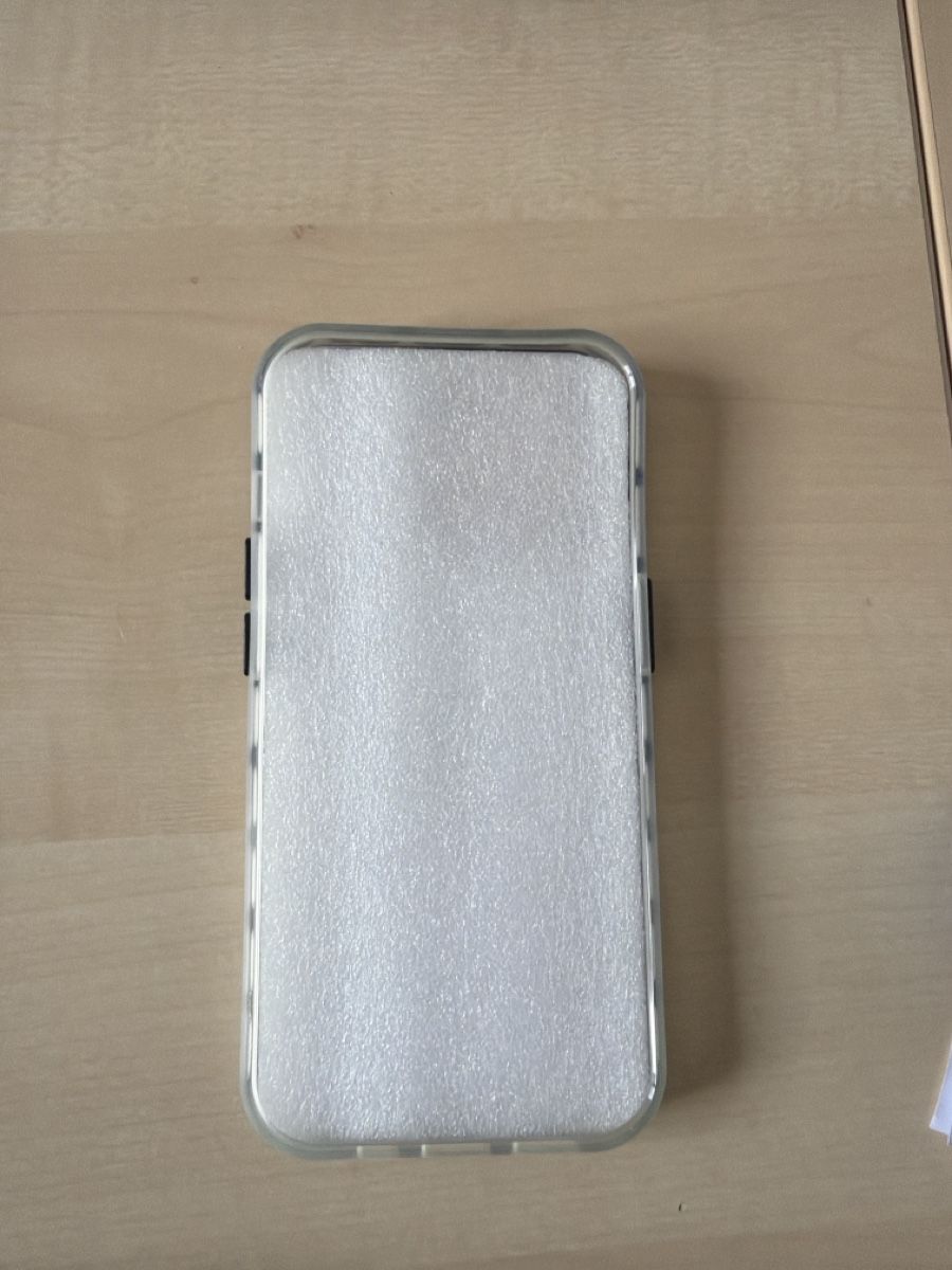 Apple Cover & Protezioni schermo: Cover iPhone14 Pro – Nuovo e nell'imballaggio originale da Kollbrunn venduto da Rr_1968 1