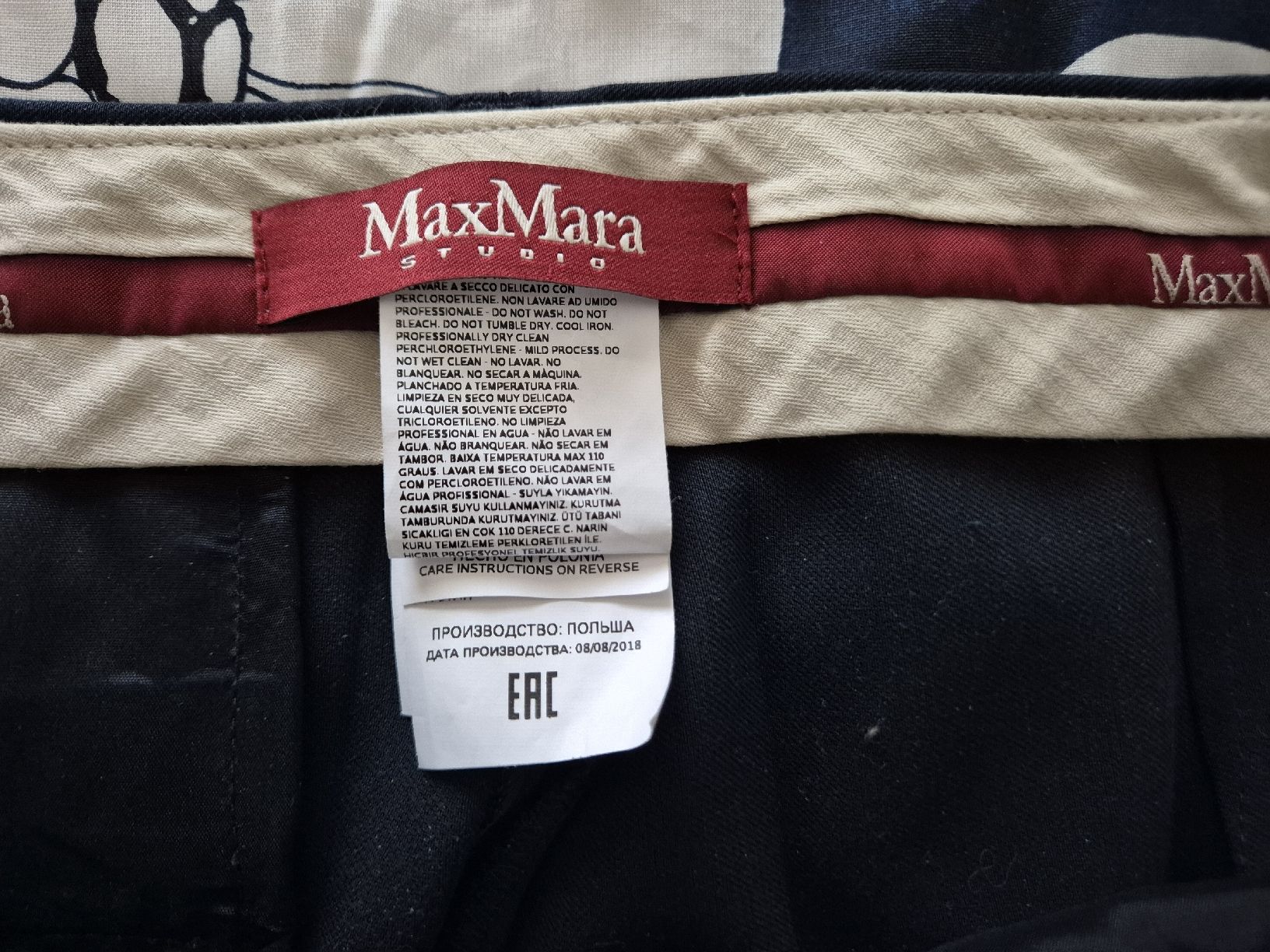 Max Mara Hosen: Max Mara Studio Stoffhose dunkelblau Gr. 36 – Gebraucht aus Affoltern am Albis von Diana888 2