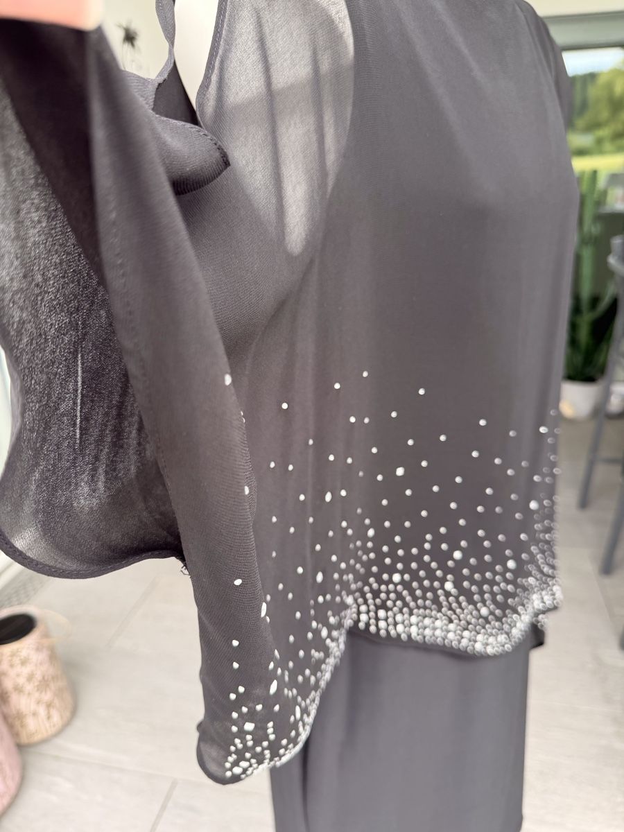 Vestiti: Kleid schwarz Grösse 42 mit Steinbesatz Wallis – Usato da Biberist venduto da Mi58 2