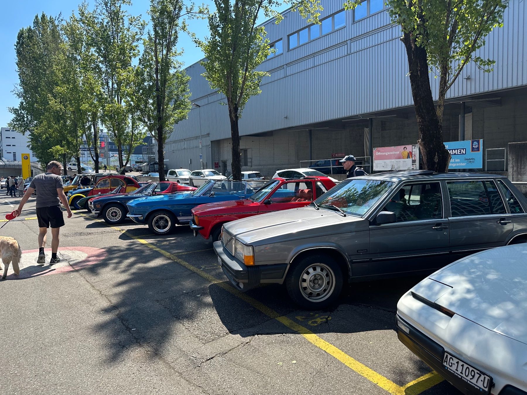 Volvo Automobili: Volvo 740 GLE – Usato da Zürich venduto da inf_995m 2