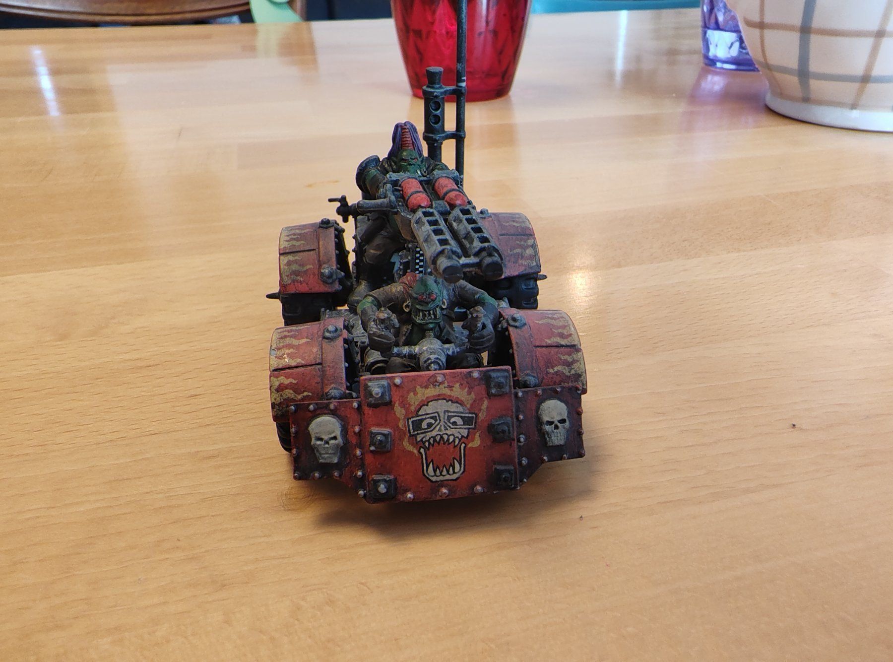 Kit di modellismo & Modellini statici: WARHAMMER 40K - FULLY PAINTED OLD ORKS BUGGY – Usato da Matran venduto da Rafiki91 1