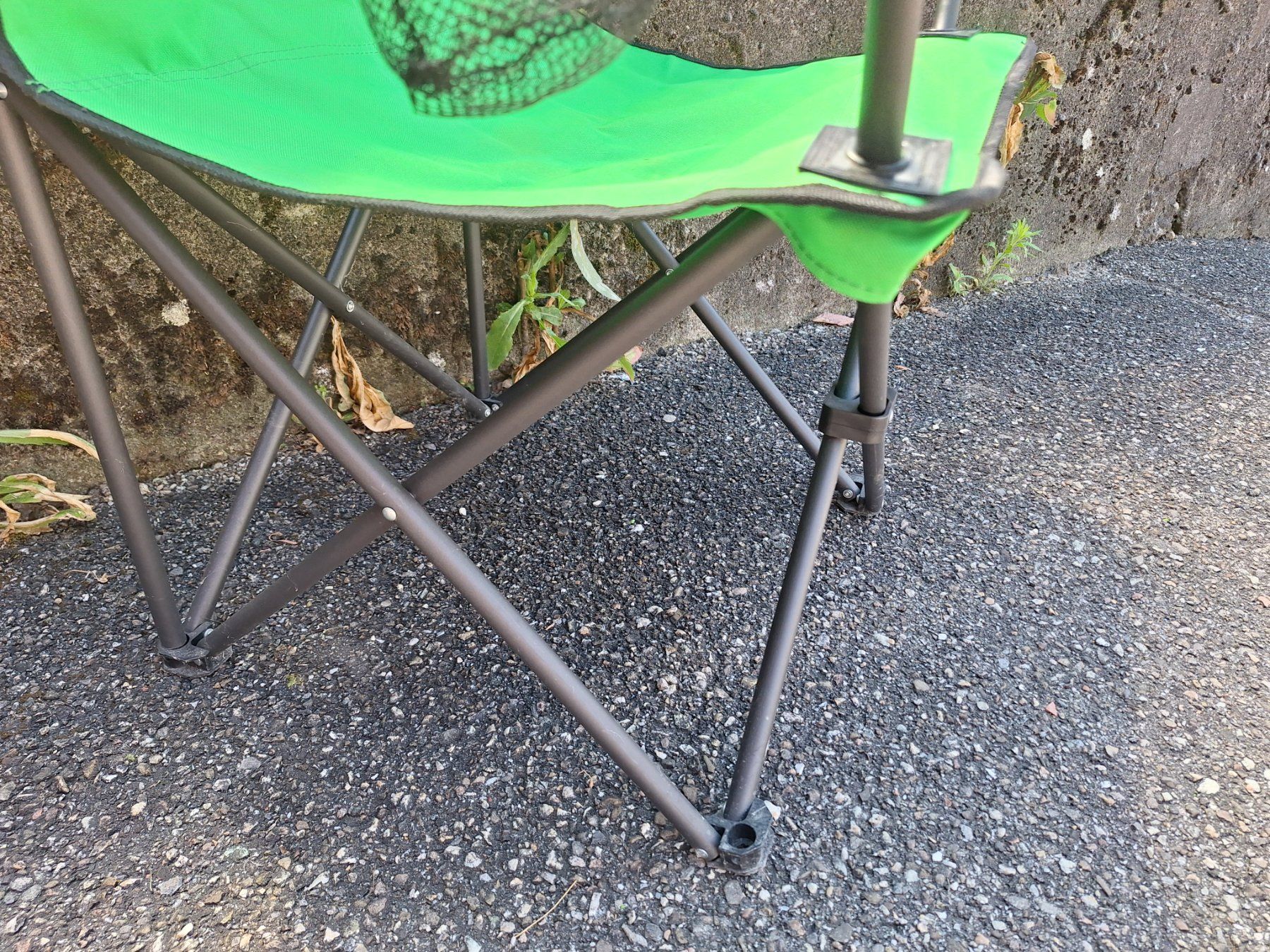 Sedie: BEQUEMER CAMPINGSTUHL KLAPPSTUHL – Usato da Huttwil venduto da Kunterbuntli 1