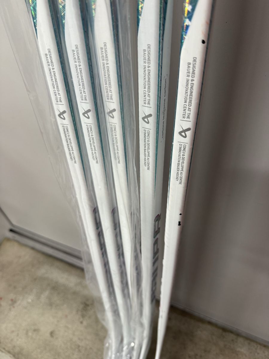 Bauer Bastoni & Pale: Eishockey Schläger Bauer Flex 82 links – Nuovo e nell'imballaggio originale da Cham venduto da Goodjob8 3
