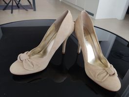 Guess Pumps 38