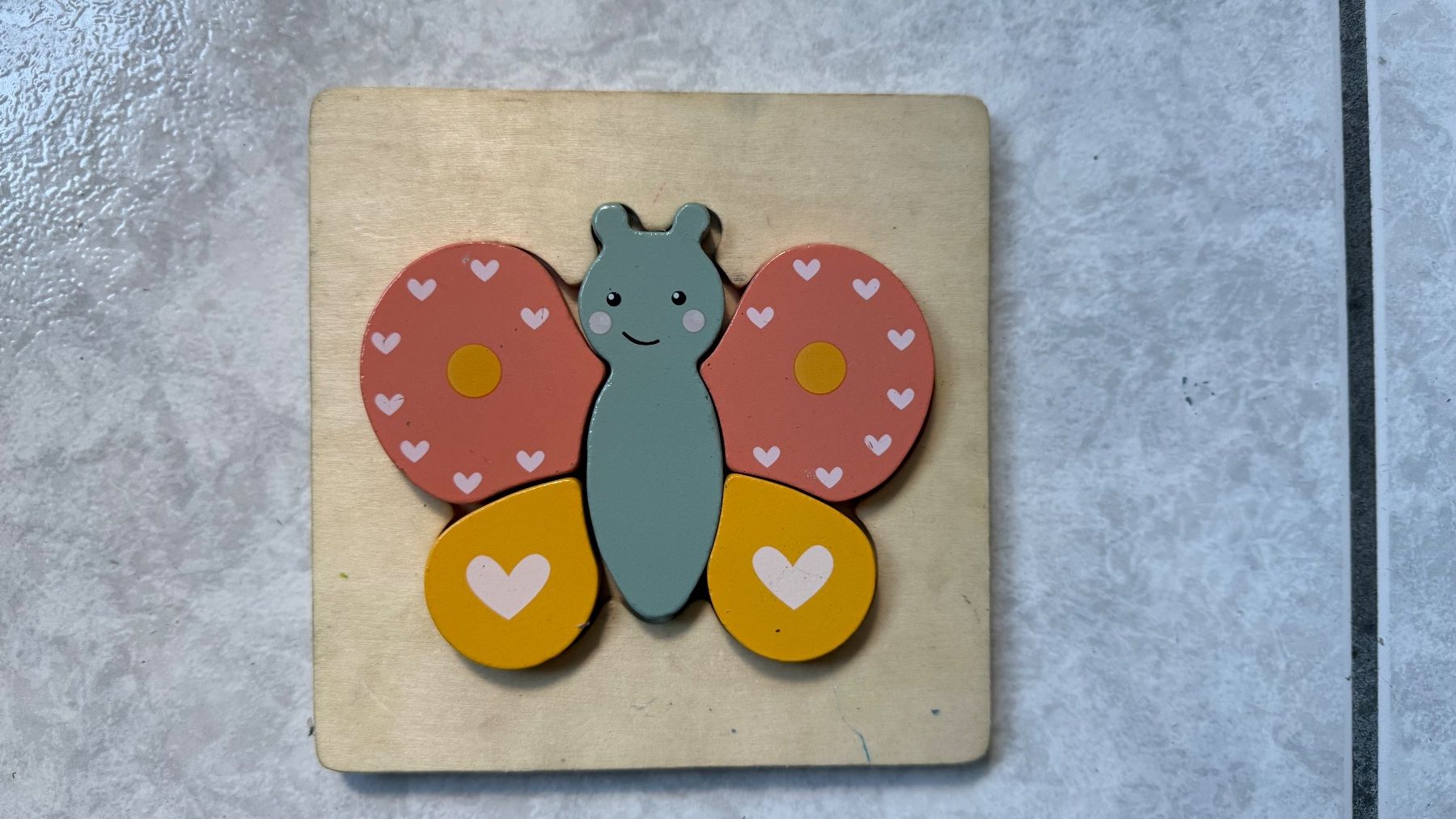 Puzzle: Puzzle in legno a forma di farfalla – Usato da Monte Carasso venduto da Ely67