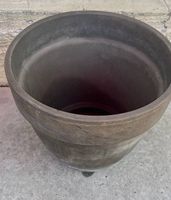 Schöner Tontopf Dunkelbraun