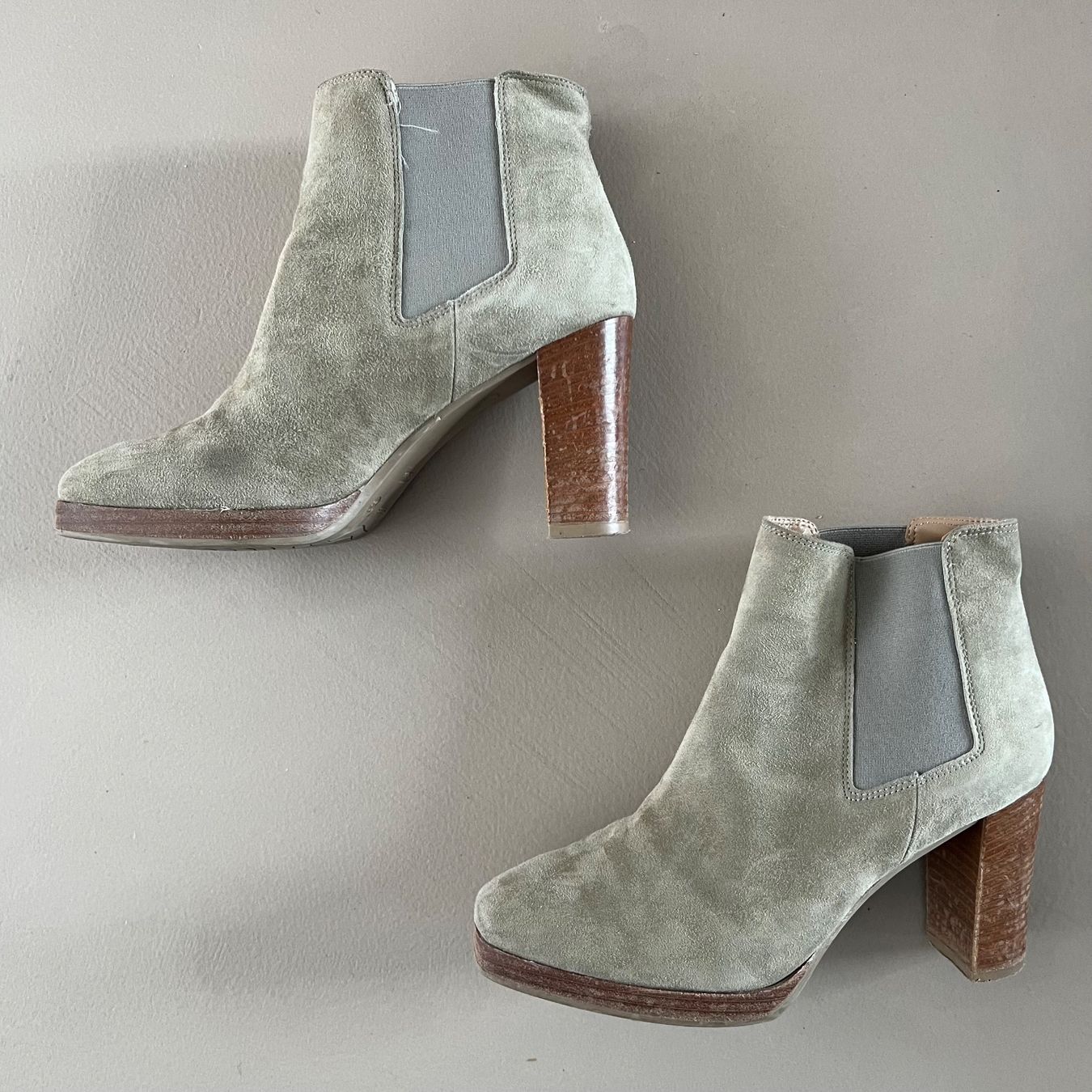 Chaussures femmes: BATA Veloursleder Stiefeletten – D'occasion à Zürich par ClosetQueen