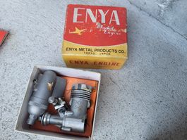 Verbrennungsmotor Enya 15-III mit Box Zubehör gebraucht