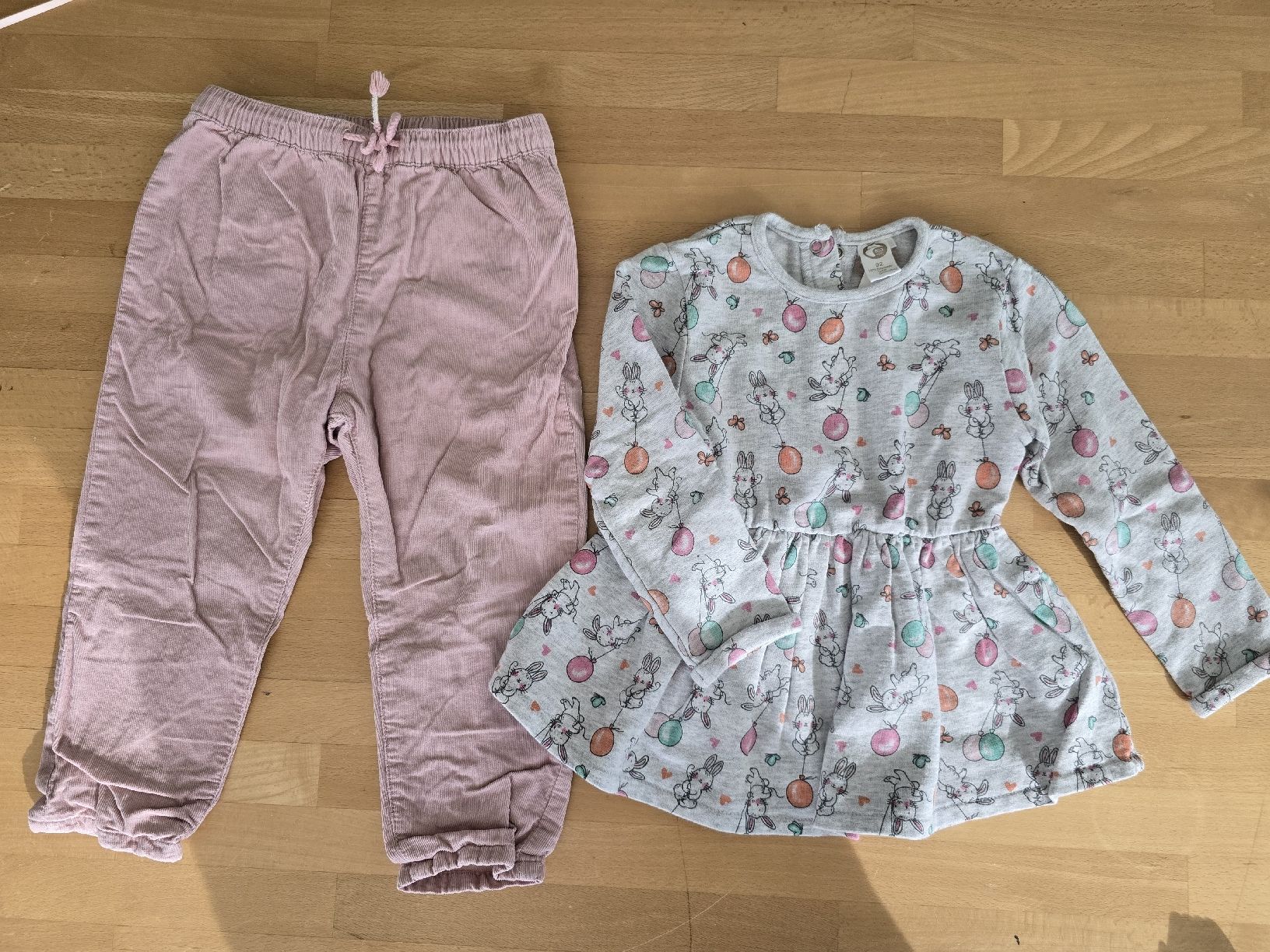 Lotti & Set di vestiti: Mädchen Set Gr.92 – Usato da Seedorf UR venduto da kal_gvj5