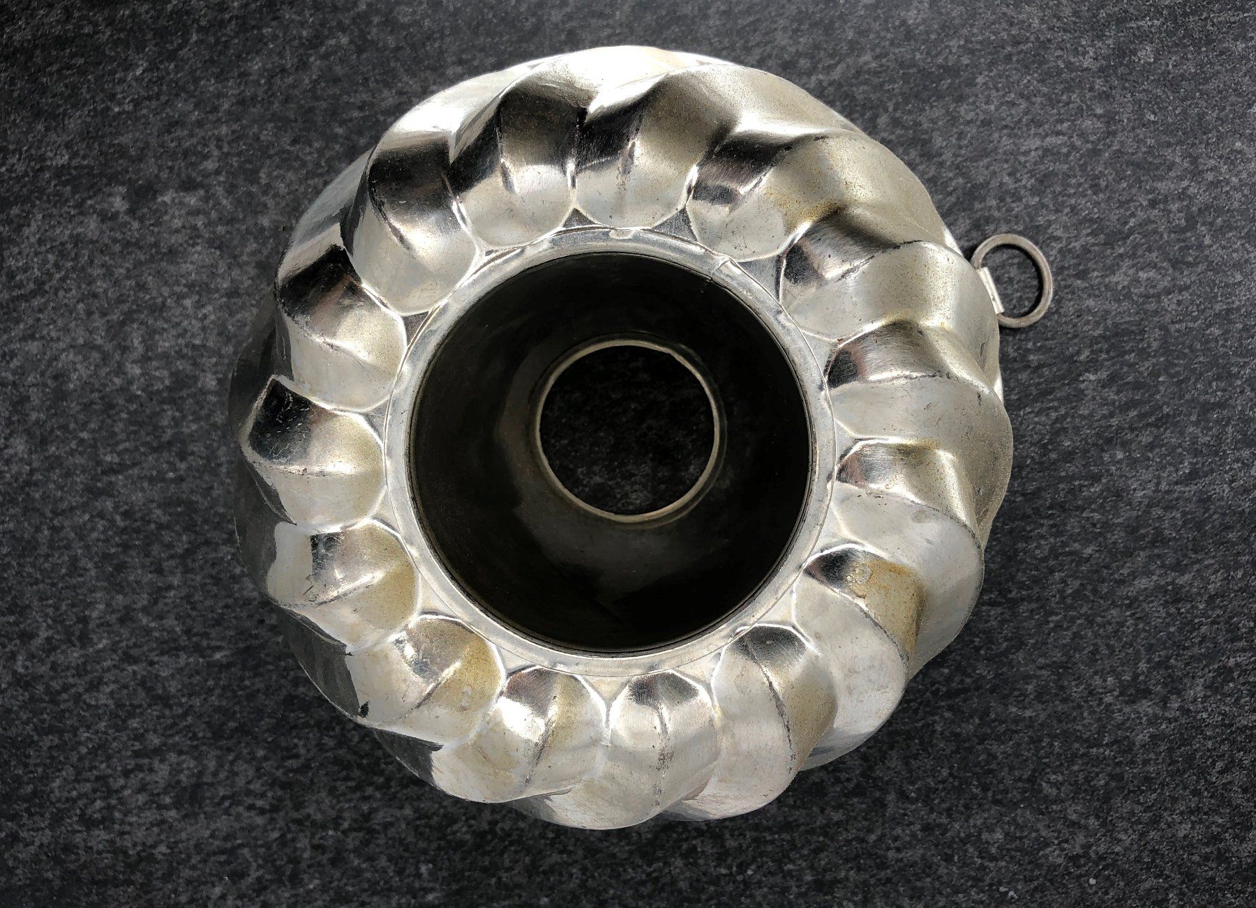 Backformen: Antike Gugelhopf-Form, evtl. auch als Deko oder Blumentopf – Gebraucht aus Arisdorf von Liquidus 1