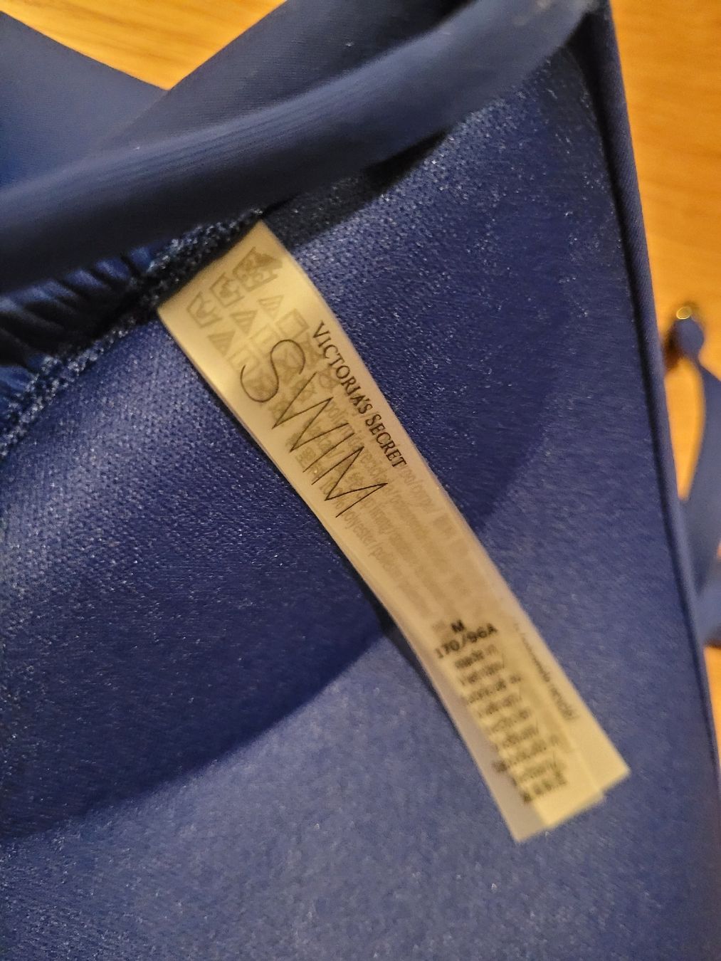 Victoria's Secret Costumi da bagno & Bikini: Victoria's Secret Bikini Top – Nuovo e nell'imballaggio originale da Zürich venduto da vic_w2tl 3