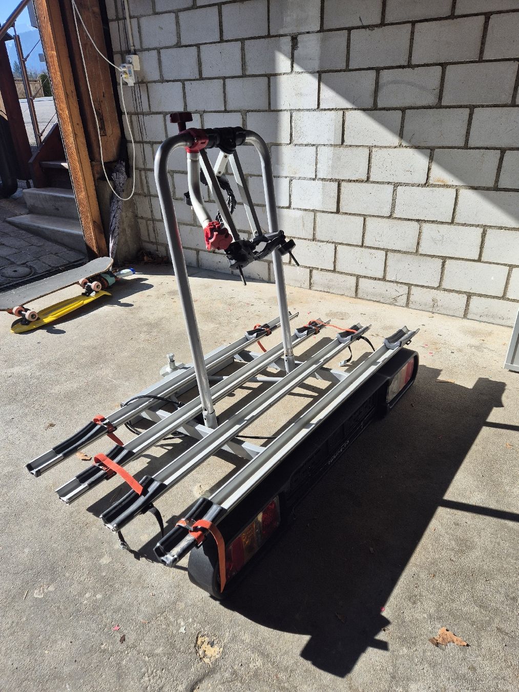Supporti a parete: Fahrradträger 4stk – Usato da Thierachern venduto da nat3634 2