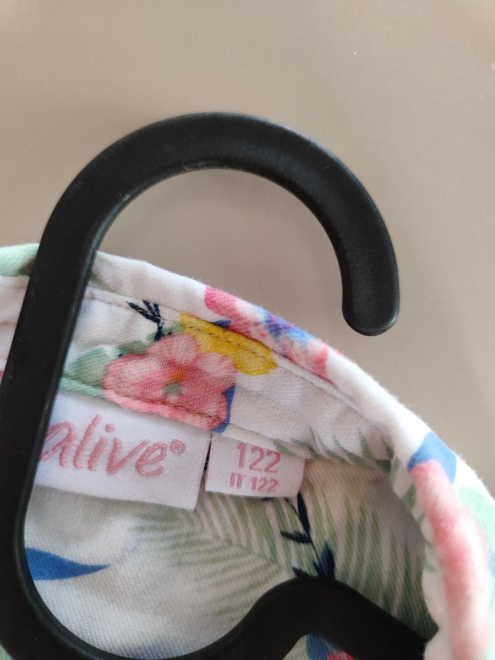 Camicette, T-shirt & Top: Sommer bluse GR 122 – Usato da Langnau am Albis venduto da Judithsebi 2