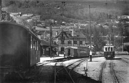 Monthey (VS) AOMC Bahnhof mit Triebwagen Tram
