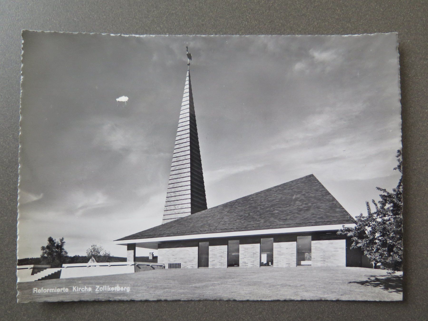 Cartoline postali: ZOLLIKERBERG - REFORMIERTE KIRCHE – Usato da Wittenbach venduto da lipasal