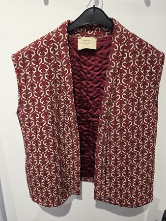 Weste Intuition Paris gemustert rot beige guter Zustand