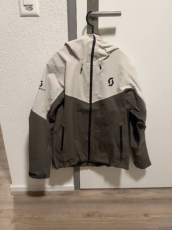 Skidress von Scott
