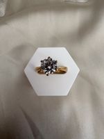 Ring 925 Silber goldfarben mit grossem Solitärstein Gr.54
