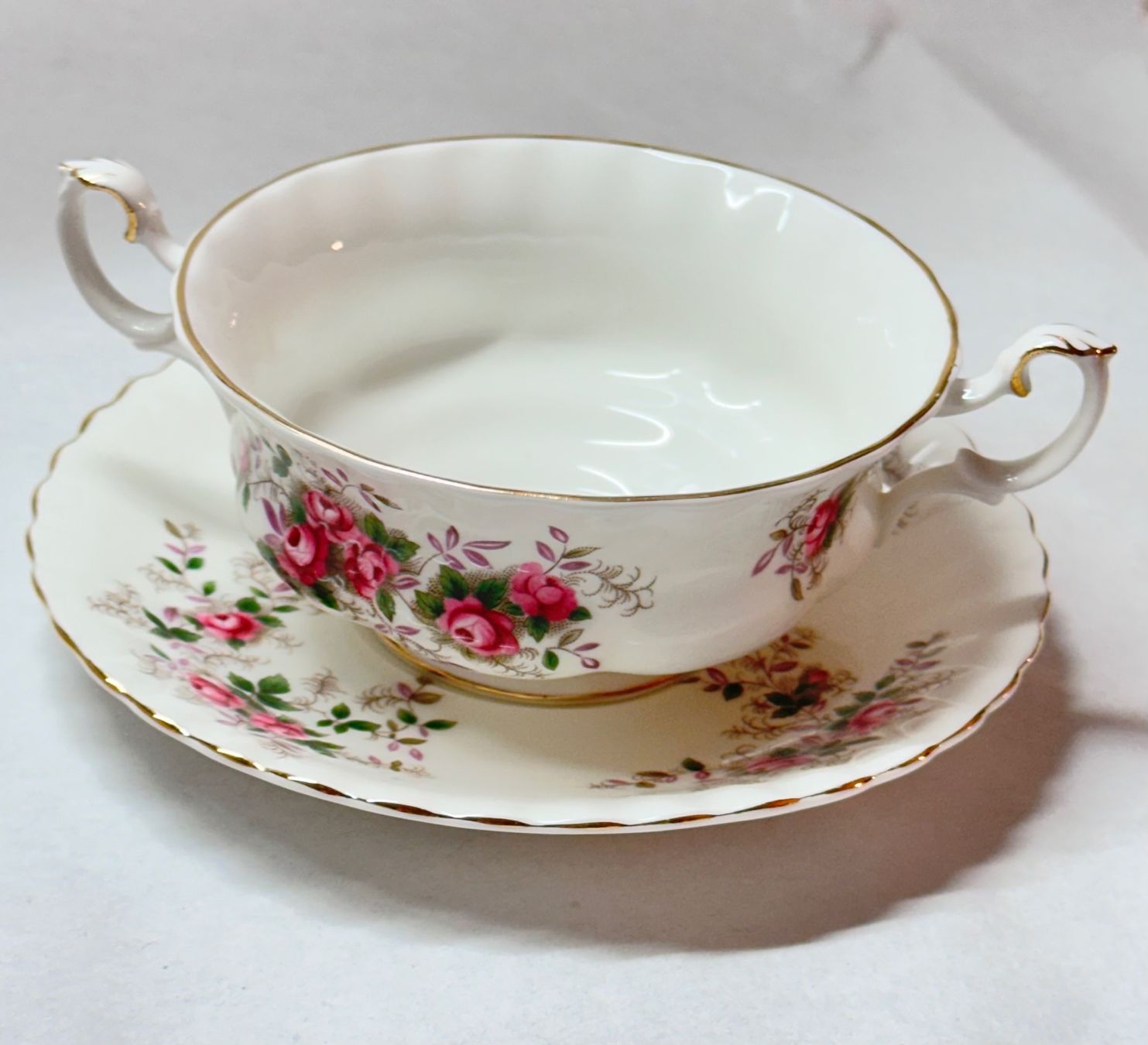Royal Albert Tazze: Royal Albert "Lavender Rose" Suppentasse ca.1961-1979 – Usato da Oberrüti venduto da Sabbi 6