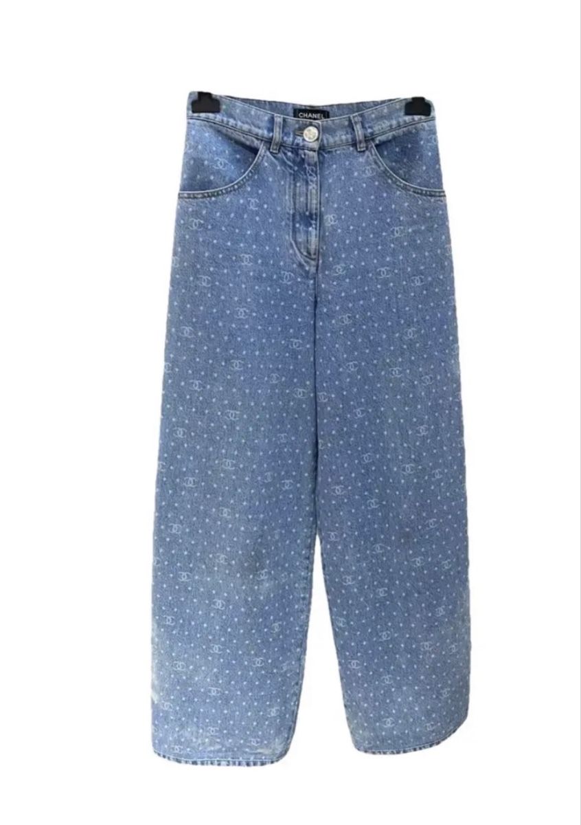 Chanel Jeans: Jeans Chanel – Nuovo (secondo la descrizione) da Hünenberg venduto da Fjackie