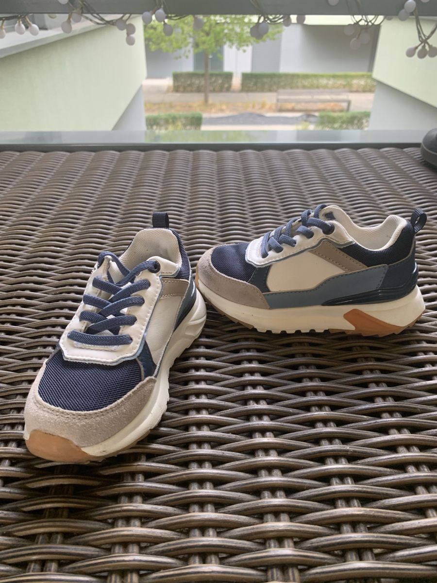 Scarpe per ragazzi: Kinderschuhe  – Usato da Pratteln venduto da ser_lnf5