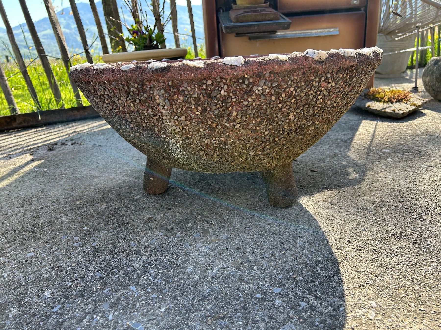 Vasi per fiori: Pflanzenschale / -topf Waschbeton – Usato da Goldau venduto da Taburettli_Brocante 1