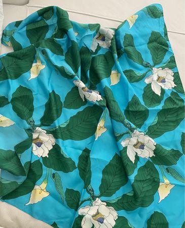 Seiden Foulard 🌸