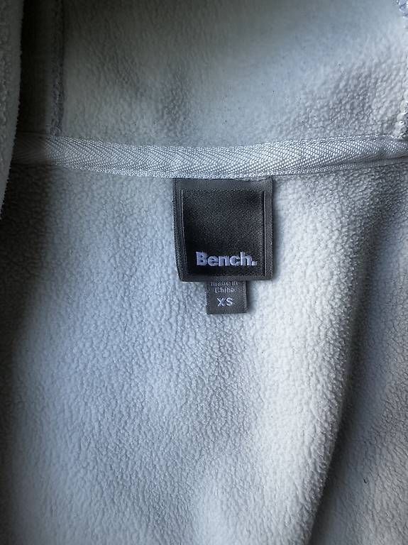 Bench Vestes: Bench Kapuzenjacke XS – D'occasion à Buchrain par pat4s 3