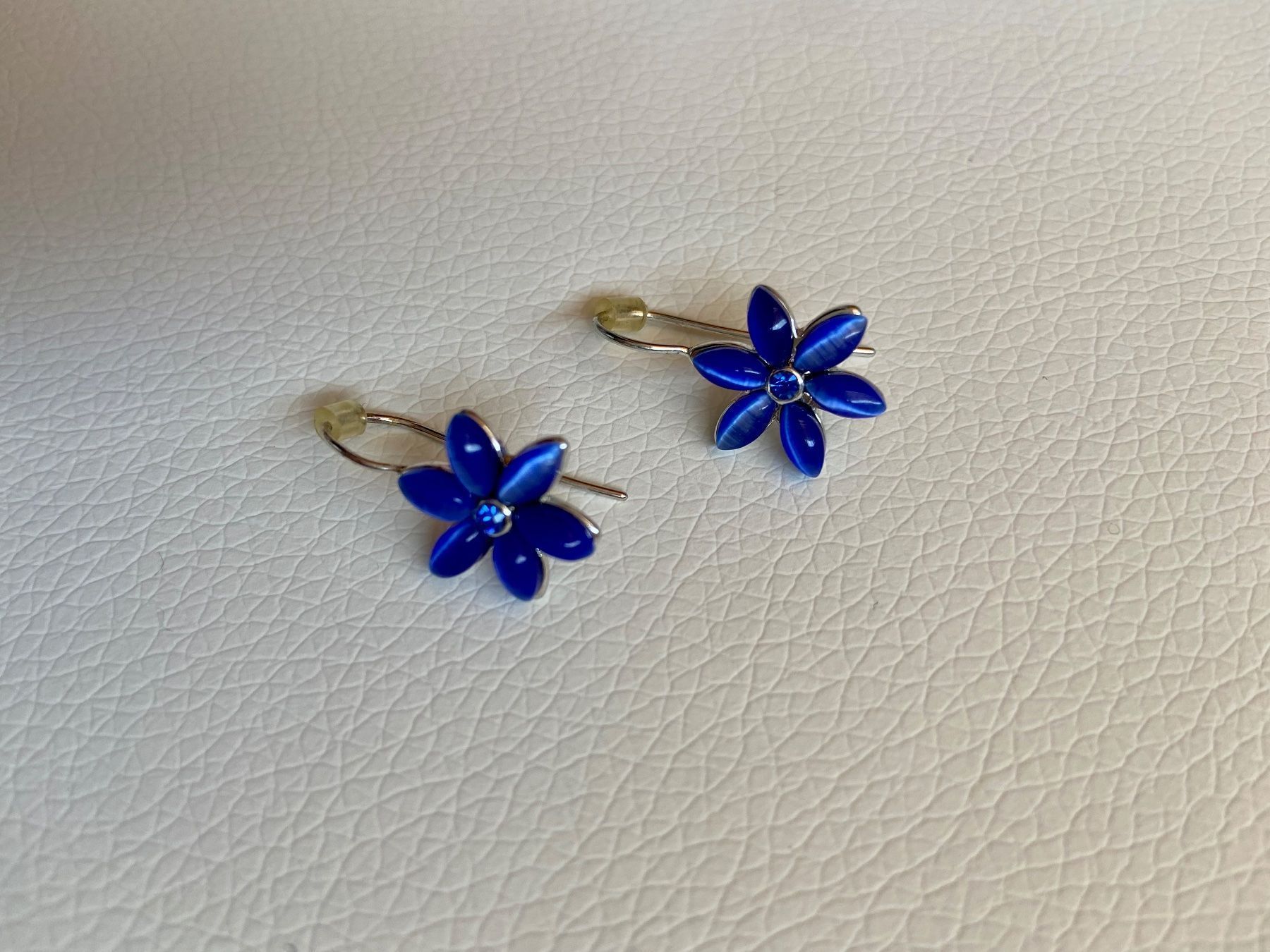 Orecchini pendenti & Orecchini a lobo: Ohrringe / Ohrstecker Blumen – Usato da Gommiswald venduto da Aloha.Spirit 3