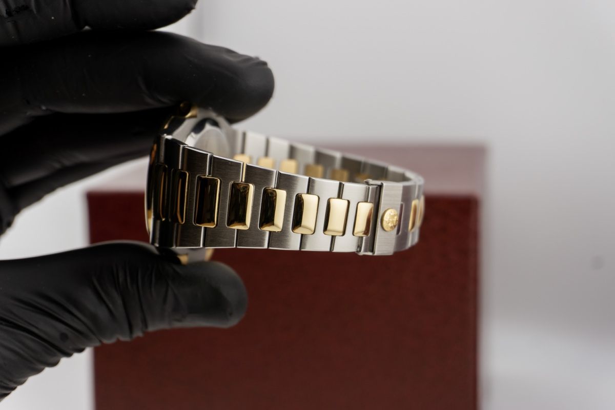 Patek Philippe Orologi: PATEK PHILiPPE NAUTiLUS 3800/01 - EXTRAIT DES ARCHIVES + BOx – Usato da Genève venduto da kea_wkz2 3