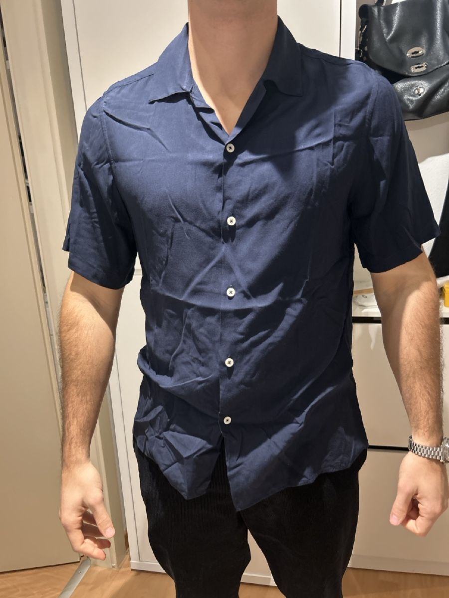 Camicie: Blue short sleeves shirt – Nuovo (secondo la descrizione) da Zürich venduto da pil_9sh9