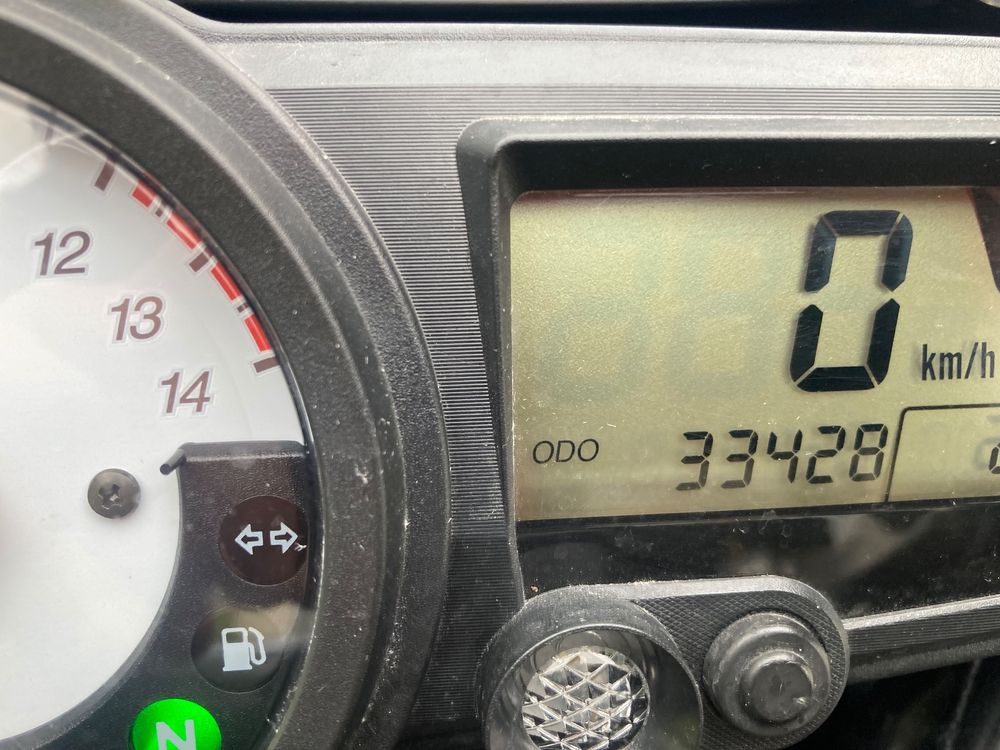 Suzuki Strada: Suzuki Gsx-r 1000 ab mfk – Usato da St. Gallen venduto da zx10r 6