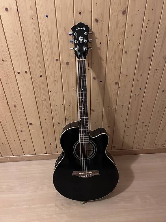 Musikinstrumente: Gitarre Ibanez – Gebraucht aus Tafers von genilloud8