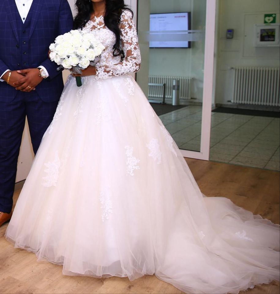 Pronovias Vestiti: Brautkleid /  Hochzeitskleid – Nuovo (secondo la descrizione) da Embrach venduto da L.Njr23 1
