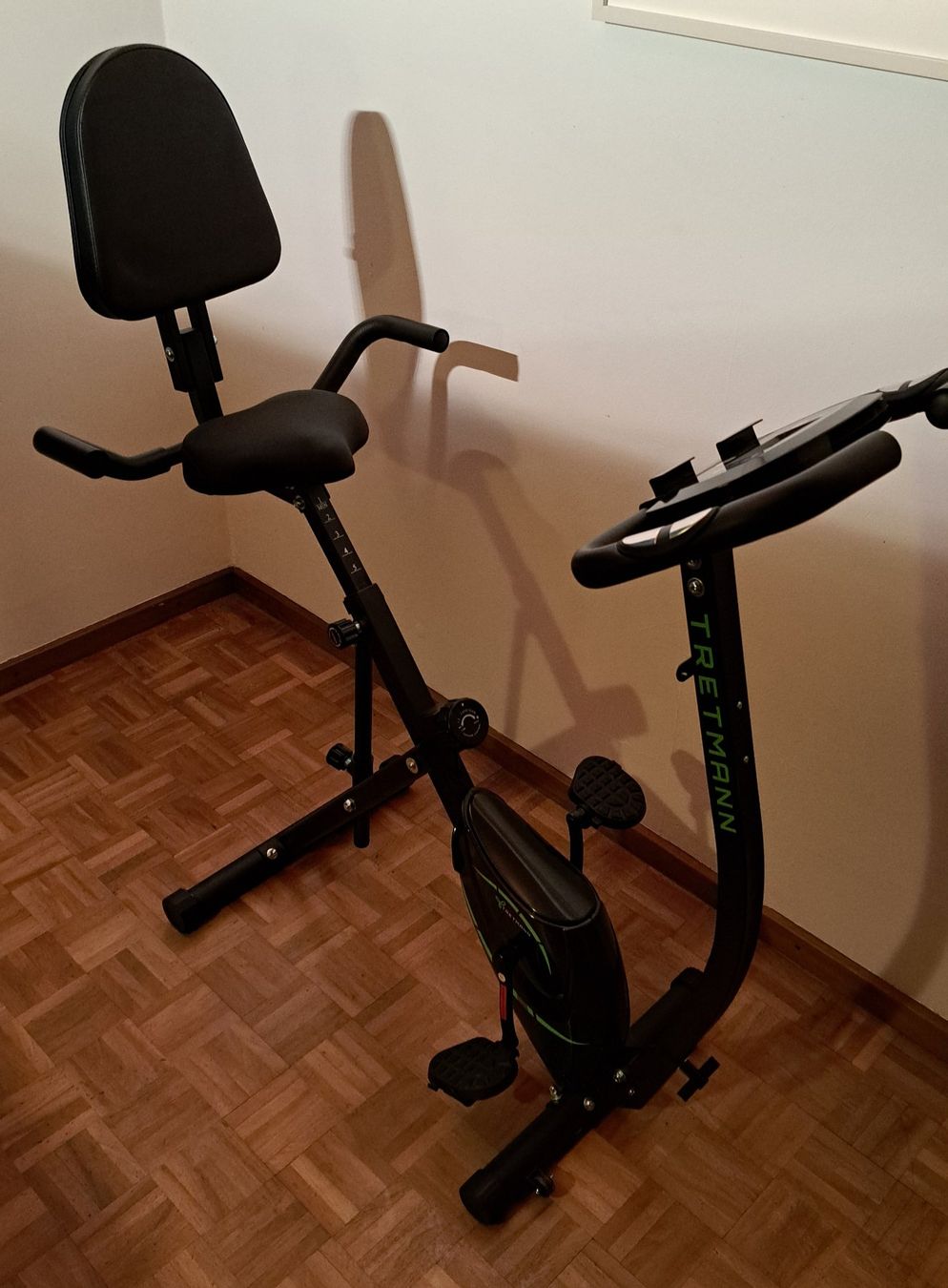 TREITMANN Fahrrad Heimtrainer, klappbar, Fitnessgert Cardio (Gebraucht) in  Schaffhausen fr CHF 100  nur Abholung auf Ricardo kaufen