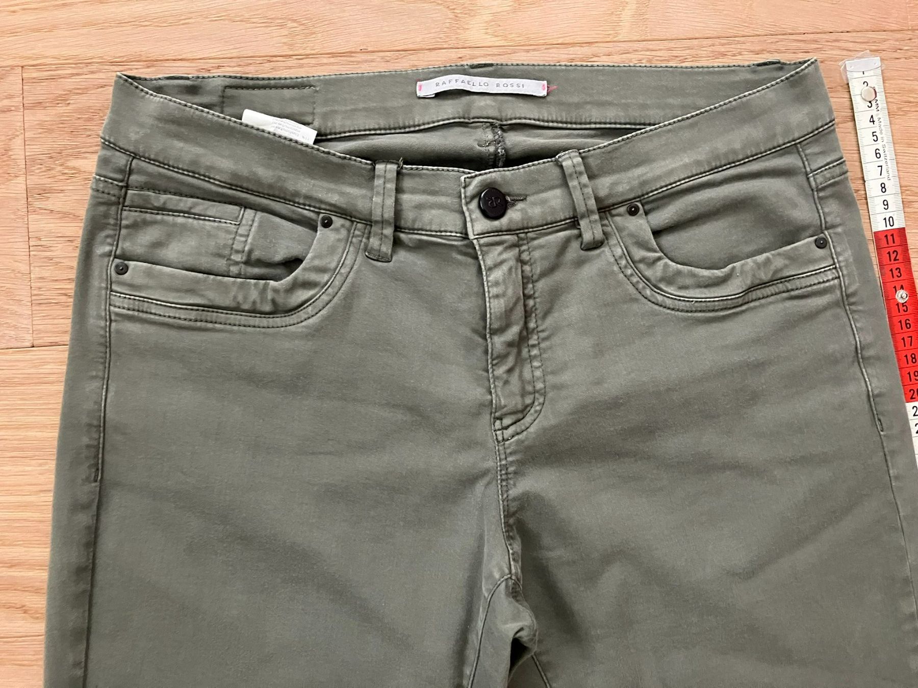 Raffaello Rossi Pantaloni: schmalgeschnittene Raffaello Rossi Hose – Usato da Weinfelden venduto da Esche1 1