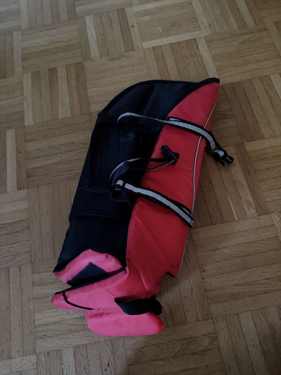 Giubbotti di salvataggio: Hundeschwimmweste 44 cm – Usato da Oberwil BL venduto da sky1987 1
