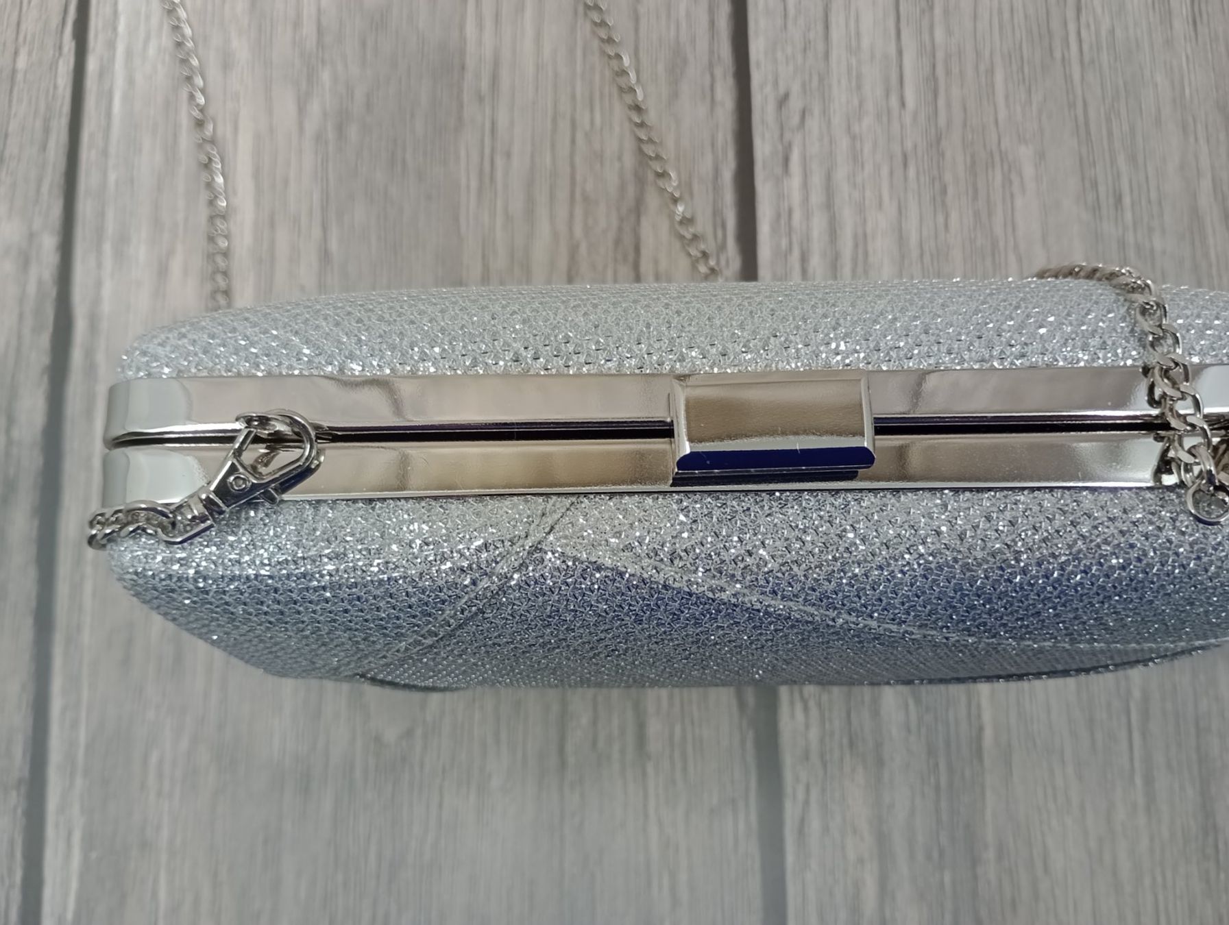 Taschen für Damen: Clutch Handtasche, Kette entfernbar – Gebraucht aus Gisikon von Tanja1983 5