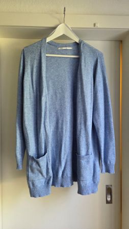 Gemütliche Strickjacke Hellblau, L