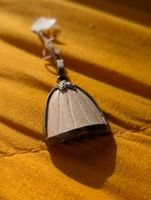 Antiker Jagdschmuck Anhänger - Wildschweinzahn & Silber (?)