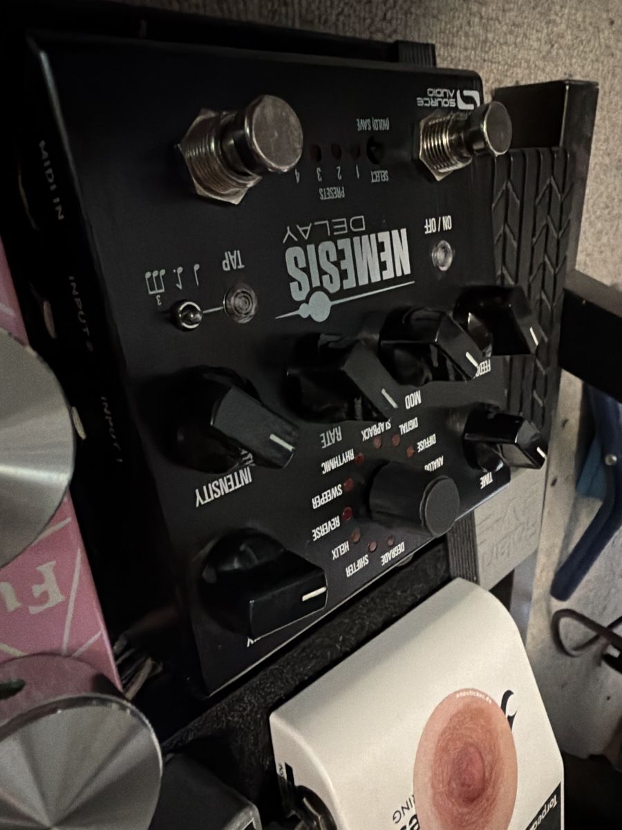 Strumenti musicali: Source Audio Nemesis Delay Pedal – Usato da Langenthal venduto da guitarsnrecords 2
